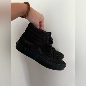Black Vans Sk8 Hi